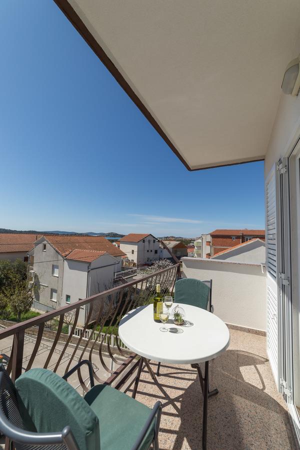 Apartments Valentino Vodice Buitenkant foto